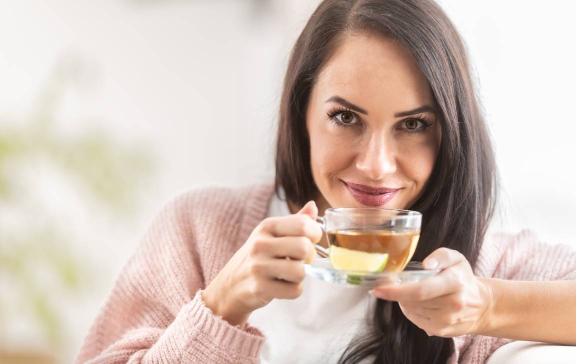 The Herbal Advantage: Natural Wisdom for Digestive Health, Cough Relief & Radiant Skin
